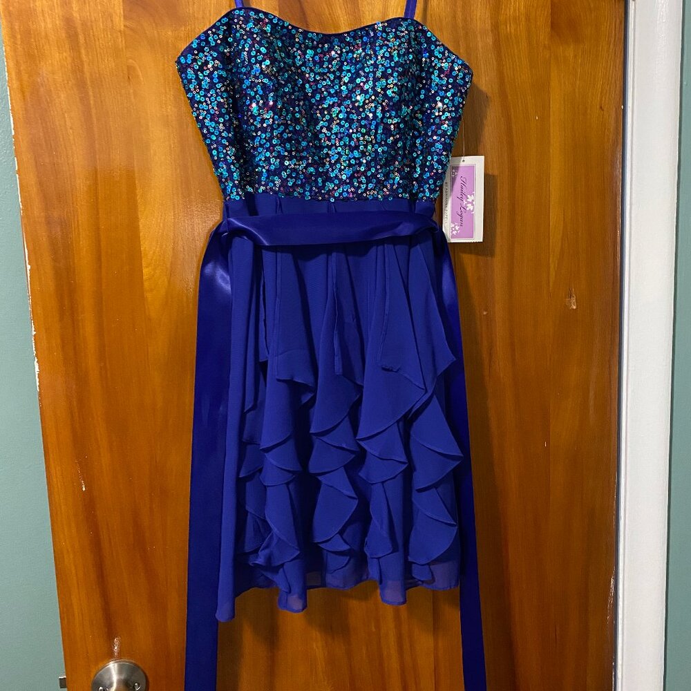Hailey Logan by Adrianna Papell, Size 5/6, Blue